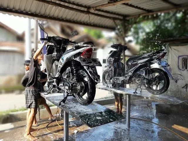 3 Mekanik SMK Cilacap Juara LKS Otomotif: Rahasia Skill yang Bikin Bengkel Lokal Kewalahan